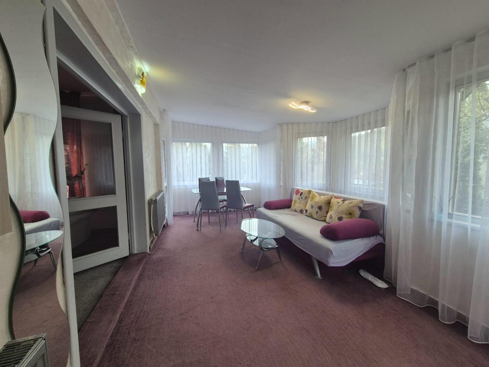 Maxx Lodge Бакэу Экстерьер фото